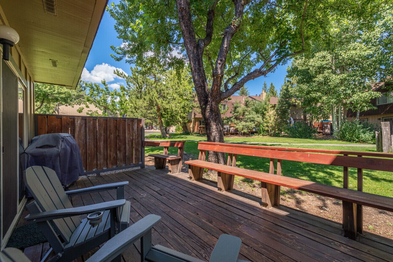 New, Cozy Corner Condo w HOA Amenities