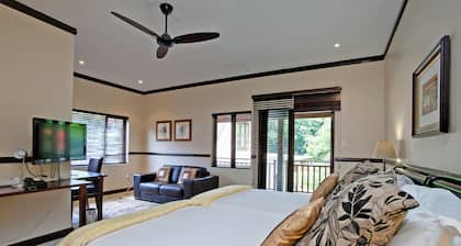 NO66 Sandton Lodge