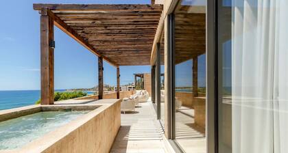 Stunning Oceanview Condo