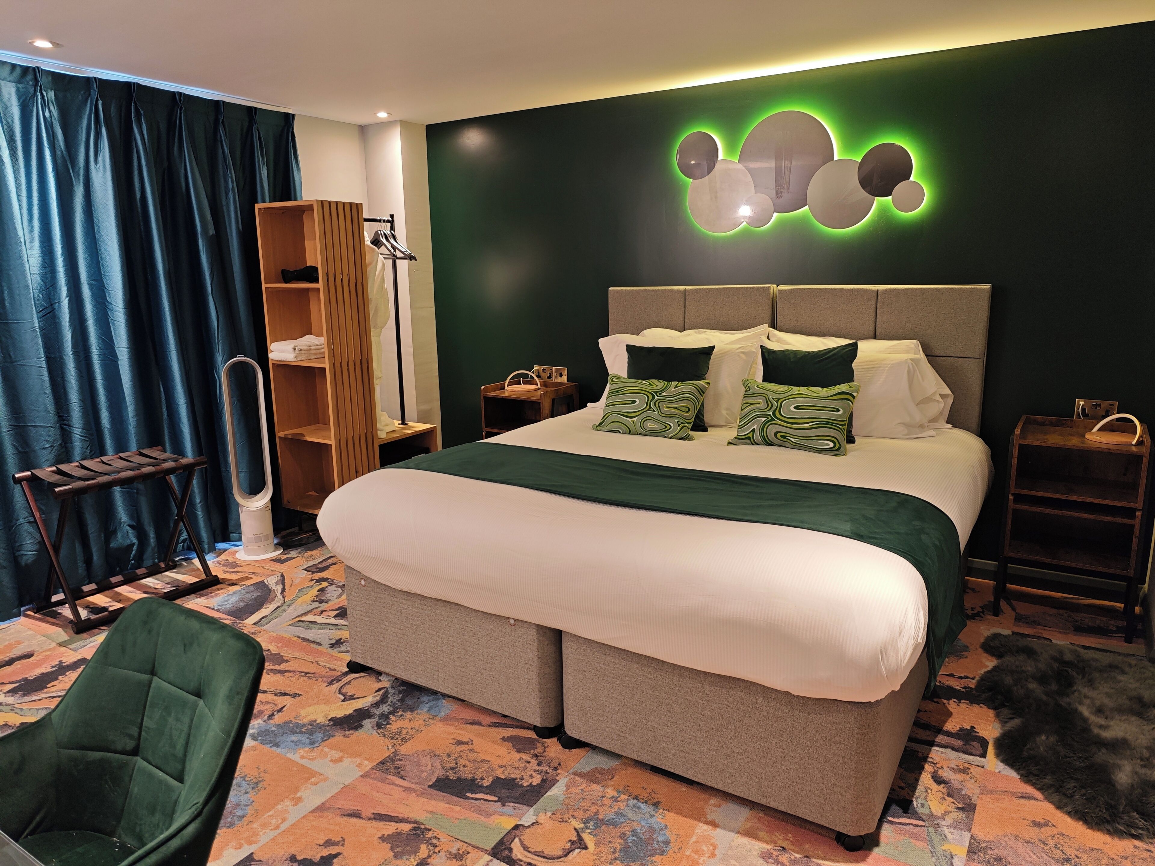 Deluxe Suite, Balcony, Partial Sea View | Premium bedding, Select Comfort beds, desk, laptop workspace