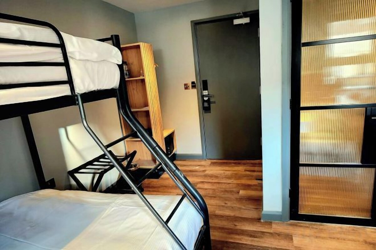 Premium bedding, Select Comfort beds, desk, laptop workspace