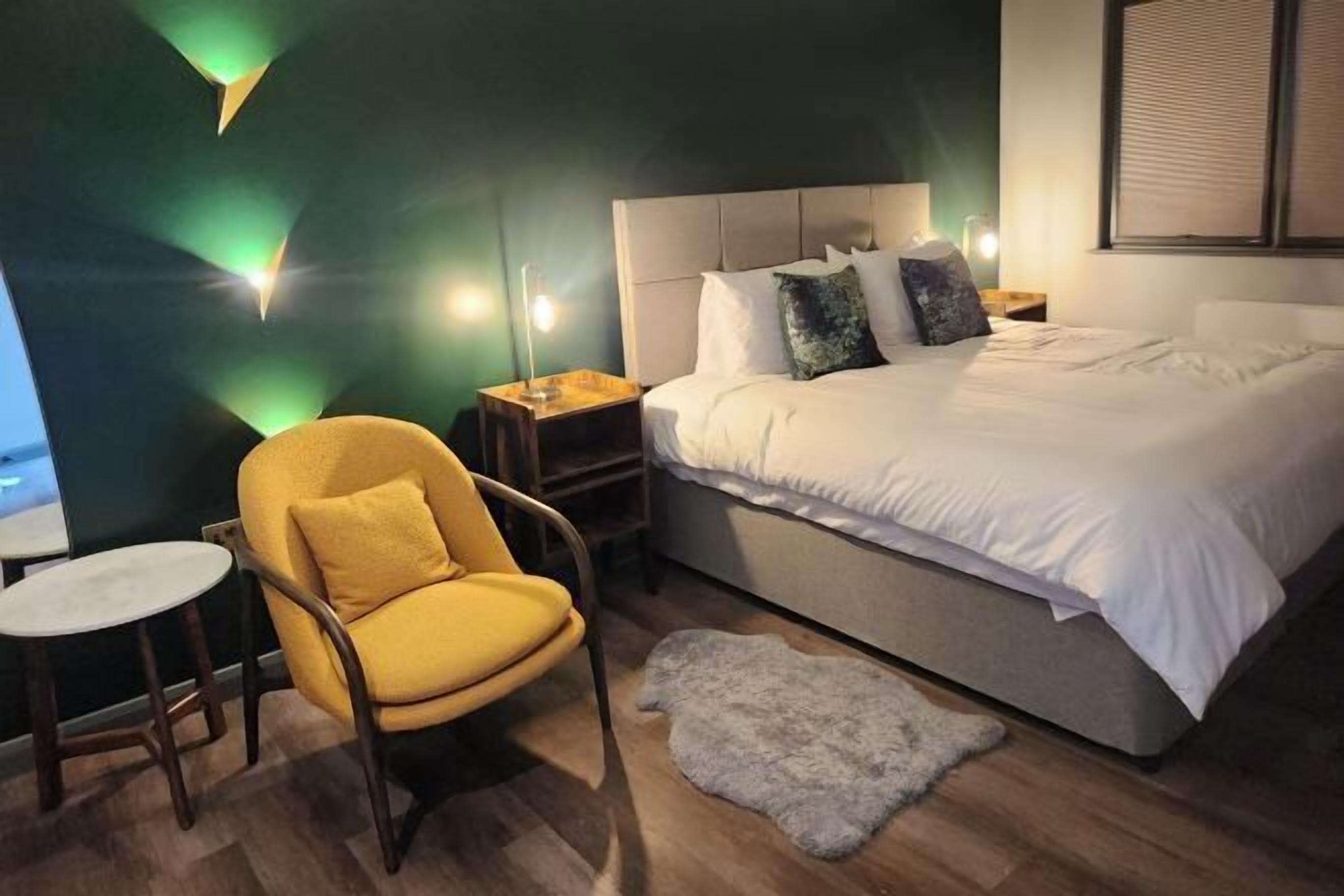 Premium bedding, Select Comfort beds, desk, laptop workspace