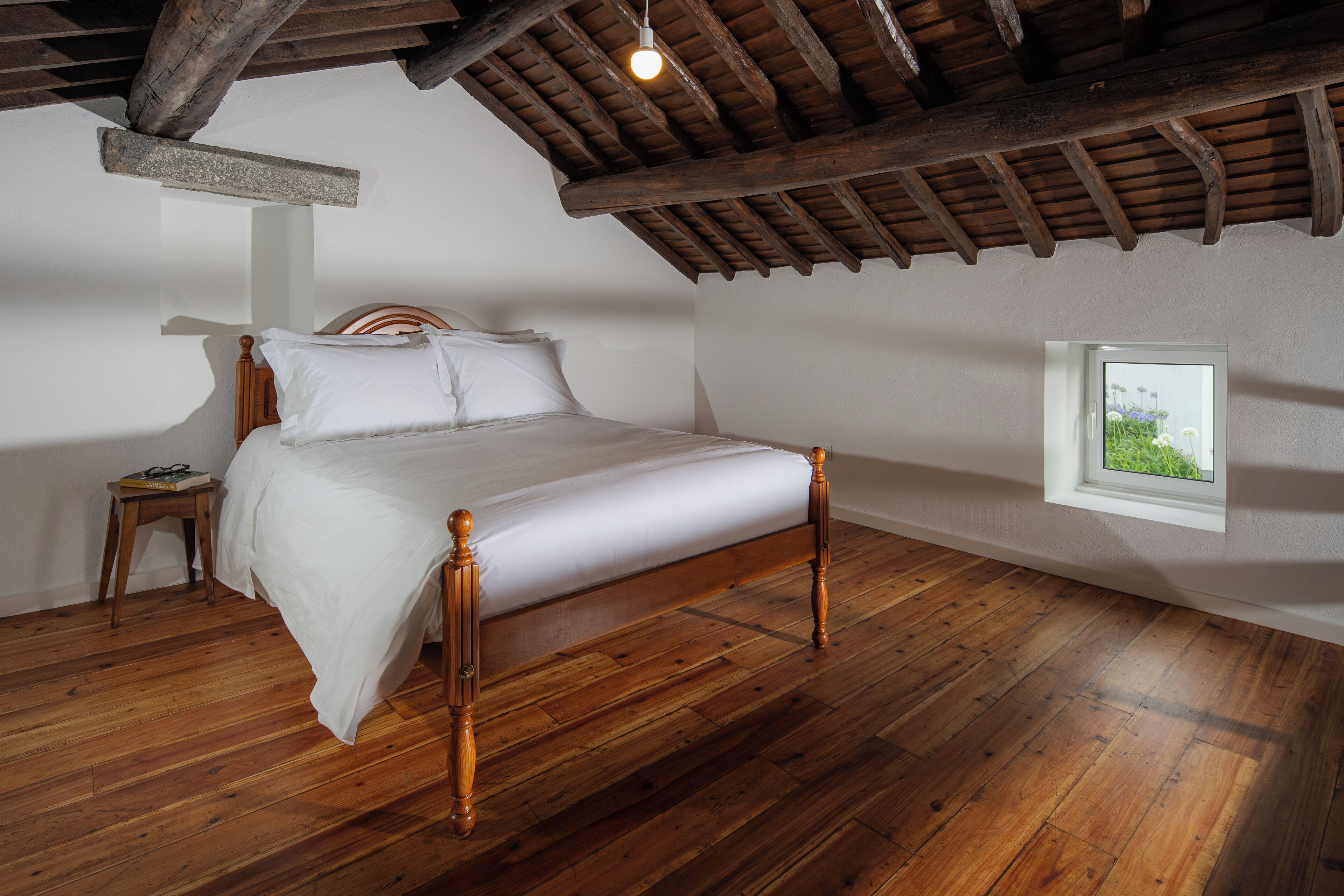 Foto - ENTRE MUROS - Turismo Rural - Casa com jardim e acesso direto ao mar