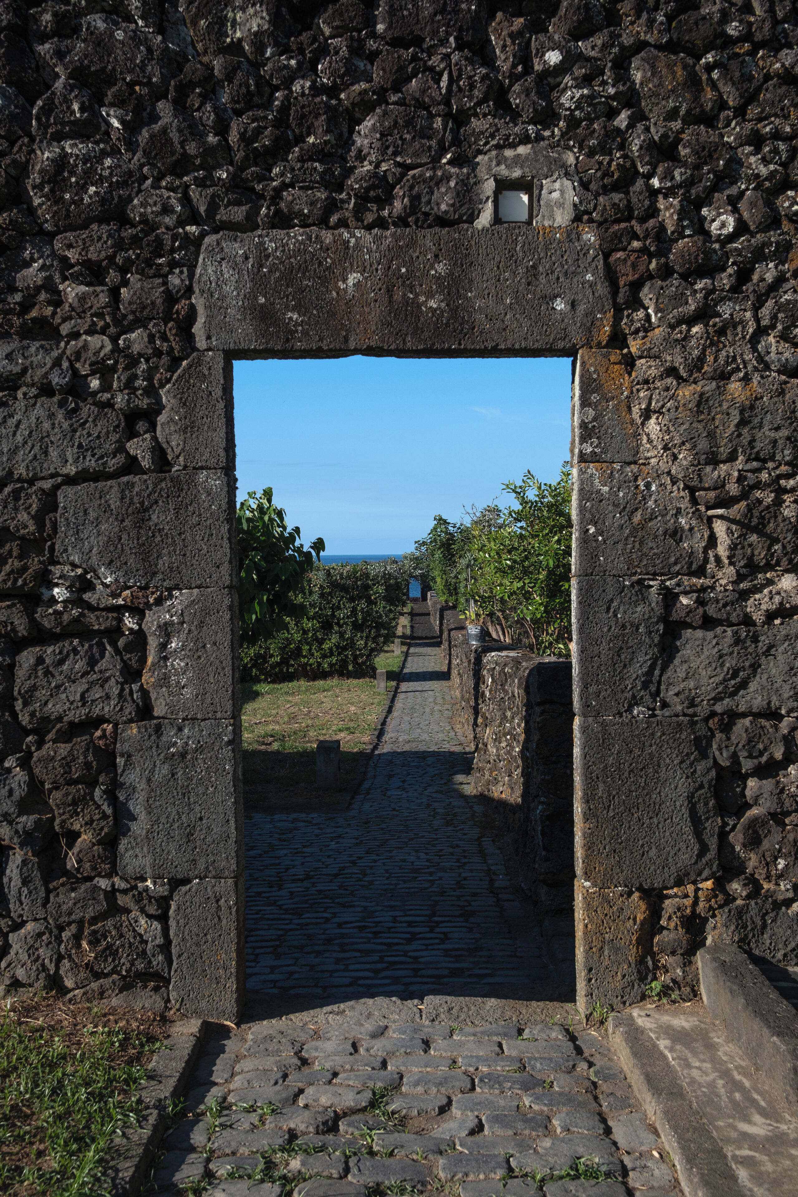 Foto - ENTRE MUROS - Turismo Rural - Casa com jardim e acesso direto ao mar
