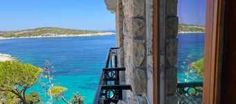 AKVARYUM BUTİK OTEL KARABURUN