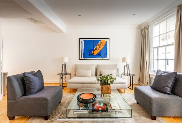 Smart TV, books