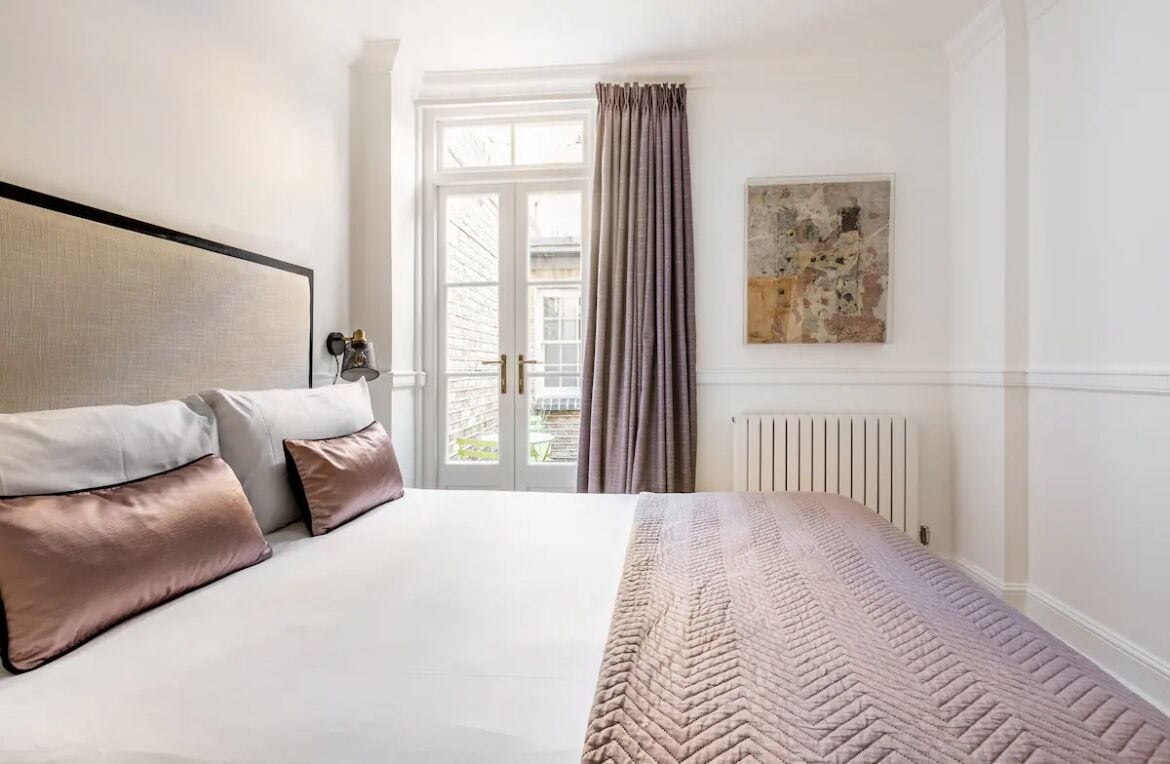 3 bedrooms, iron/ironing board, travel cot, free WiFi
