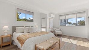 4 bedrooms, iron/ironing board, travel crib, free WiFi
