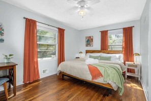 3 bedrooms, iron/ironing board, travel crib, WiFi