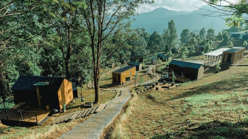 Bobocabin Gunung Mas