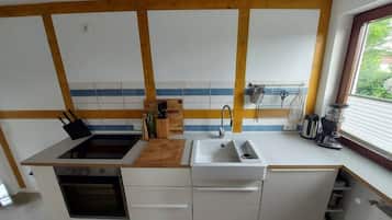 Kühlschrank, Ofen, Herdplatte, Geschirrspüler