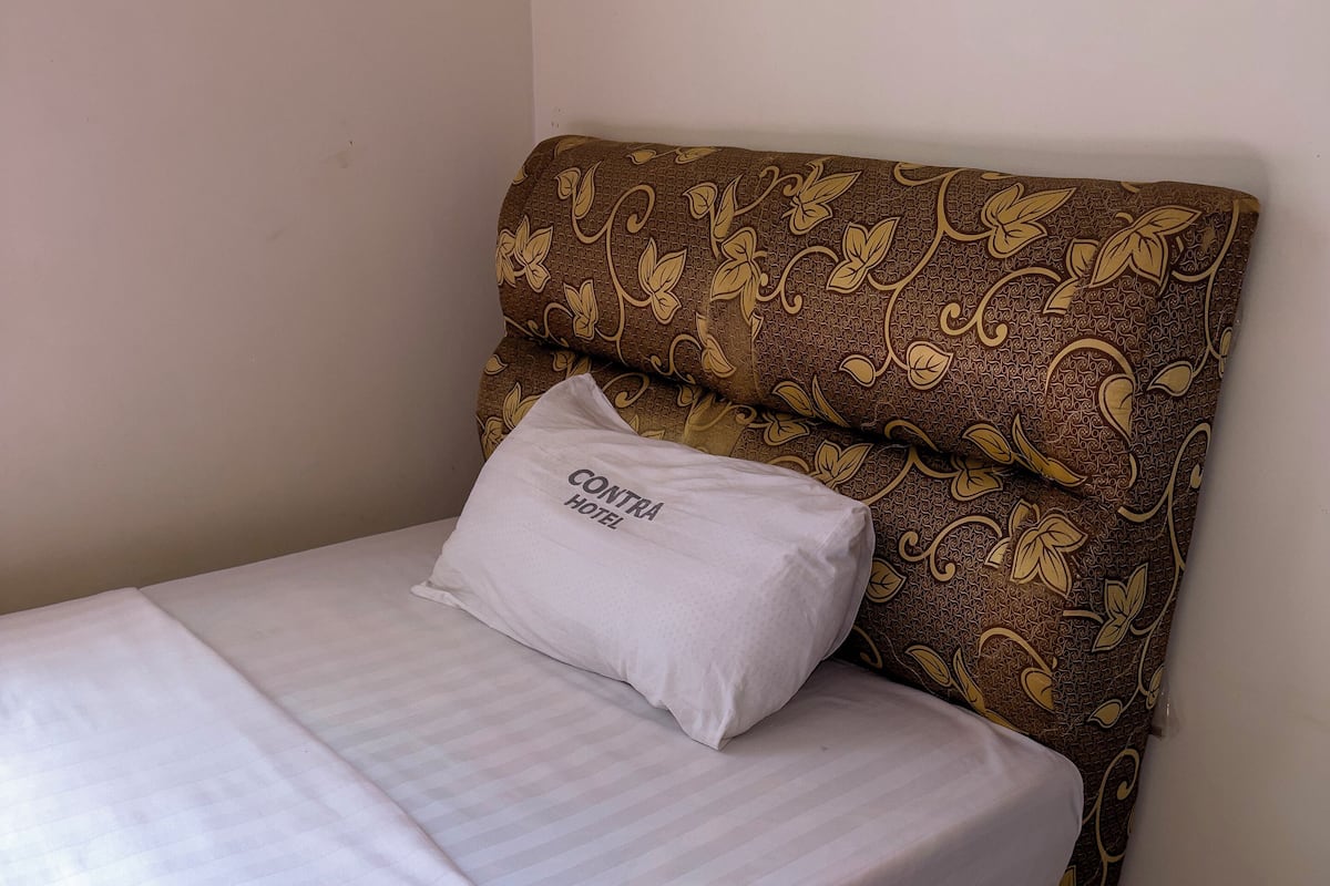 Standard Single Room | Desk, free WiFi, bed sheets