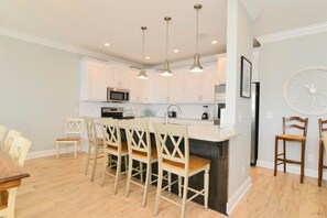 Fridge, microwave, oven, stovetop - Anchor Down Luxury Ocean View Beach House w Pool (North Myrtle Beach)