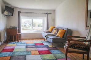 TV, table football, ping pong, books