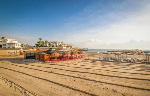 Amazing apartment in Torrevieja with WiFi