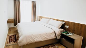 1 bedroom, desk, iron/ironing board, free WiFi