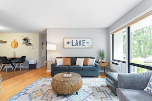 Smart TV, fireplace - Remodeled, Back Yard, Solo Stove, Back Porch (Union Pier)