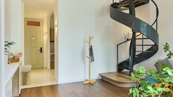 Duplex with Balcony | Living area | Books