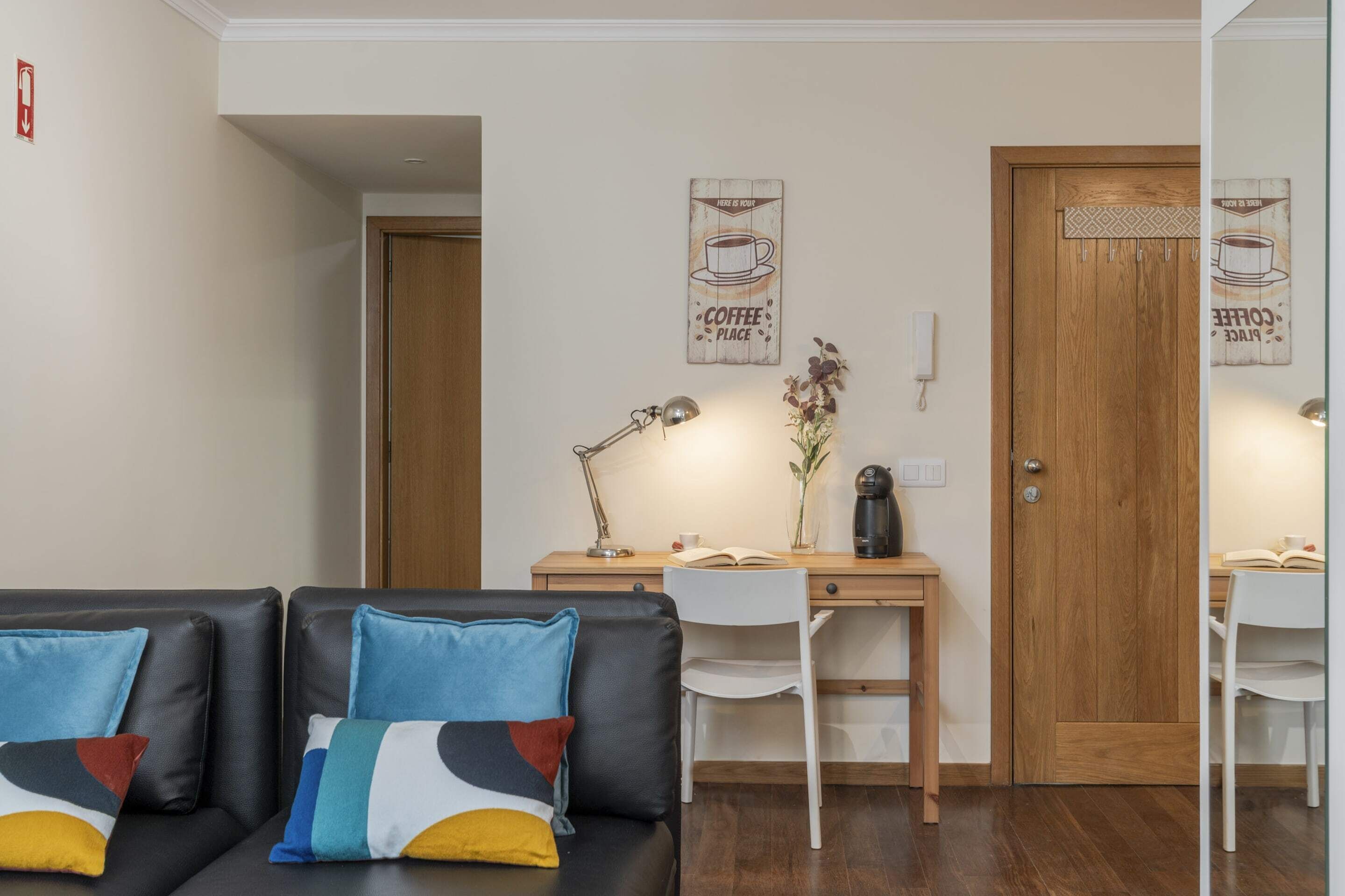 Basic Studio, 2 Twin Beds, Kitchenette | Business center