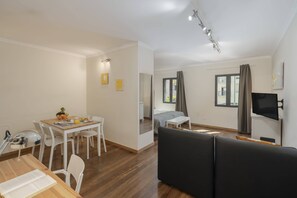 Estudio Confort, 2 camas individuales, para no fumadores | Interior