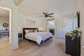 3 bedrooms, iron/ironing board, travel cot, WiFi