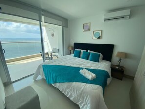 2 bedrooms, iron/ironing board, free WiFi, bed sheets - Beachfront apartment (Cartagena)