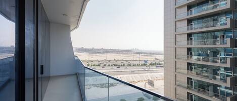 Apartamento panorámico, 1 habitación, vistas a la ciudad | Terraza o patio