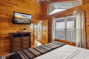 6 slaapkamers, een strijkplank/strijkijzer, gratis wifi, beddengoed