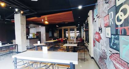Lucky Inn & Cafe