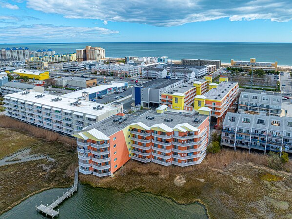 Exterior - Sunset Bay 3 Bedroom with Pool & Hot Tub (Ocean City)