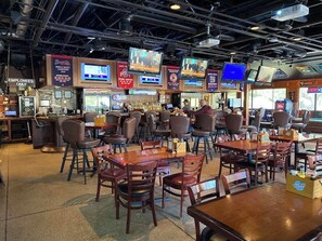 Bar (on property) - Ocean View - Admiral’s Row 430 is brought to you by OSRP (Hilton Head Island)