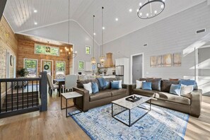 Smart TV, fireplace - Spacious Group Getaway w/ Game Room & Outdoor Fun (Broken Bow)