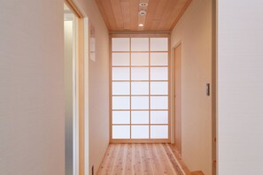 デザイン ハウス | リビング エリア | 薄型テレビ、暖炉