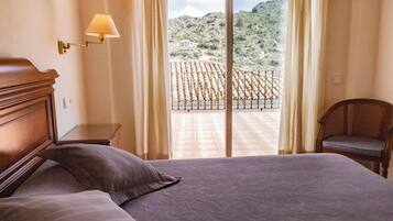 10 slaapkamers, wifi, beddengoed