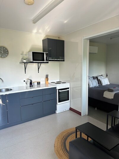 Tanjanerup Chalets "Winston"
Farm Stay. Meet Larry, Clementine, Lady & Floss