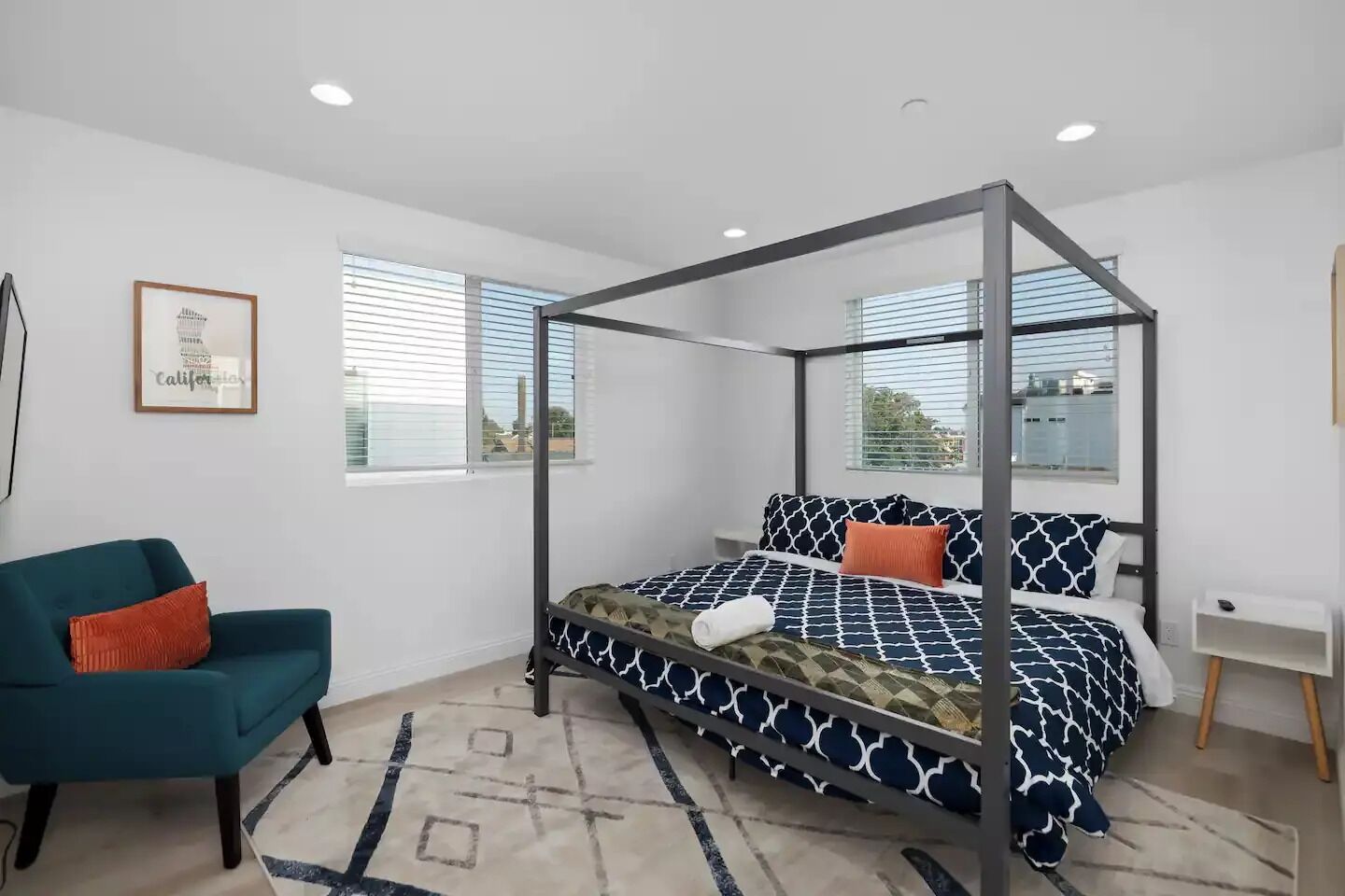 4 bedrooms, iron/ironing board, travel cot, free WiFi