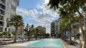 Apartment | 1 bedroom - Elite LUX Holiday Homes - Modern 1BR Resort Amenities in Production City (Dubai)