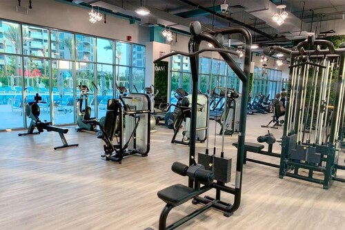 Elite LUX Holiday Homes - Stylish 1 BR Pool World Class Gym in Dubai South