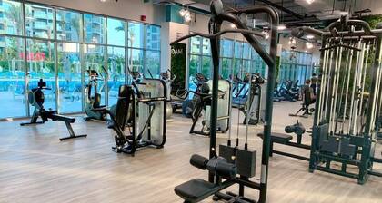 Elite LUX Holiday Homes - Stylish 1 BR Pool World Class Gym in Dubai South