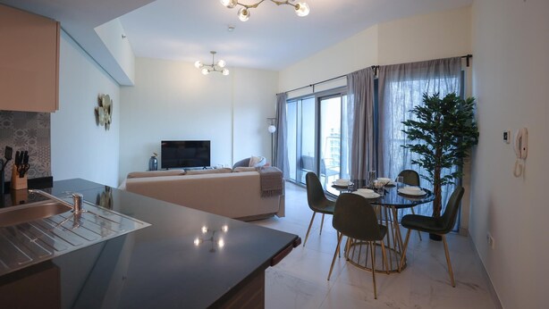 Apartment | 1 bedroom - Elite LUX Holiday Homes - Cozy Modern 1BR in Dubai South (Dubai)