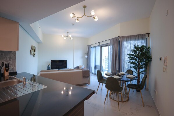 Apartment | 1 bedroom - Elite LUX Holiday Homes - Cozy Modern 1BR in Dubai South (Dubai)