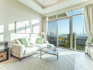 Apartment - Elite LUX Holiday Homes - Skyline Oasis One Bedroom Premium Apartment in Al Jaddaf (Dubai)