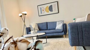 Apartment | 2 bedrooms - Elite LUX Holiday Homes - Spacious 2BR With Direct Metro Access in Al Furjan Dubai (Dubai)