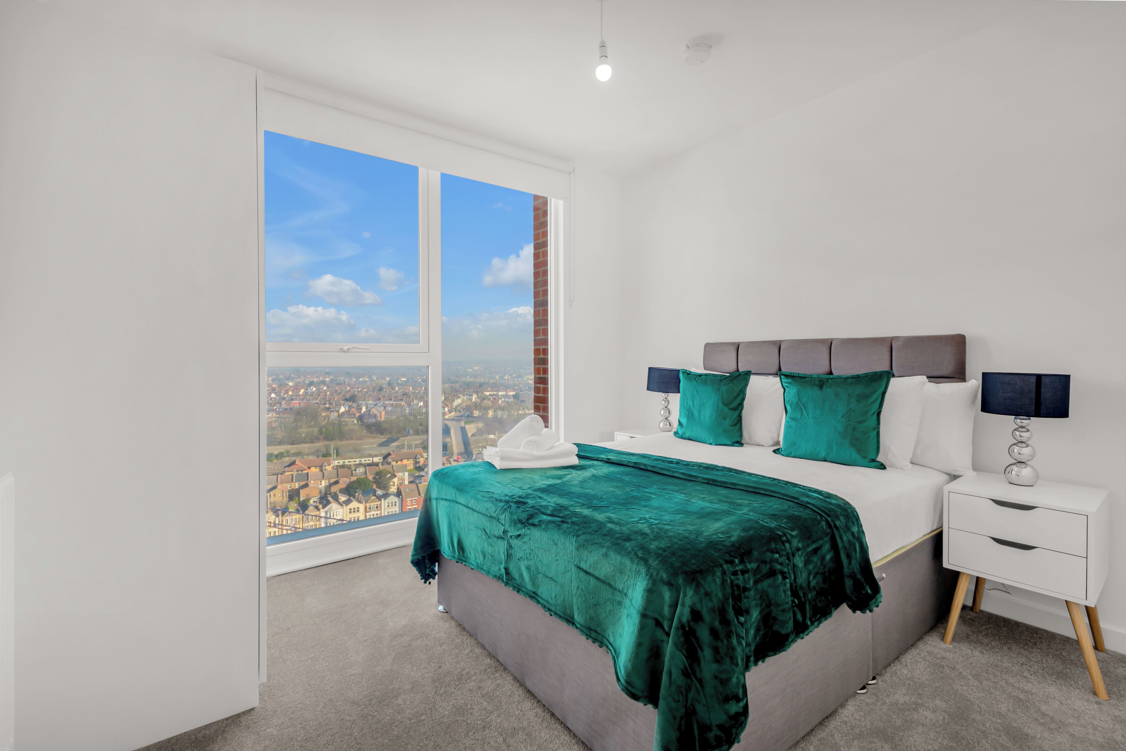 Luxury Apartment | Free WiFi