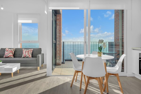 Luxury Apartment | Living area - Brent Cross Serviced Apartments (London)