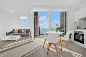 Luxury Apartment | Living area - Brent Cross Serviced Apartments (London)