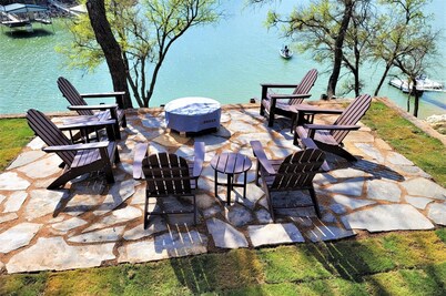 New Best Location Spectacular Views Dock Arcade