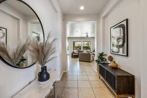 Maison, accessible aux personnes à mobilité réduite | 6 chambres