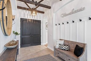Maison, accessible aux personnes à mobilité réduite | 7 chambres