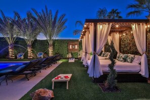 7 bedrooms - Summer Special Luxury Resort Style Living (Indio)